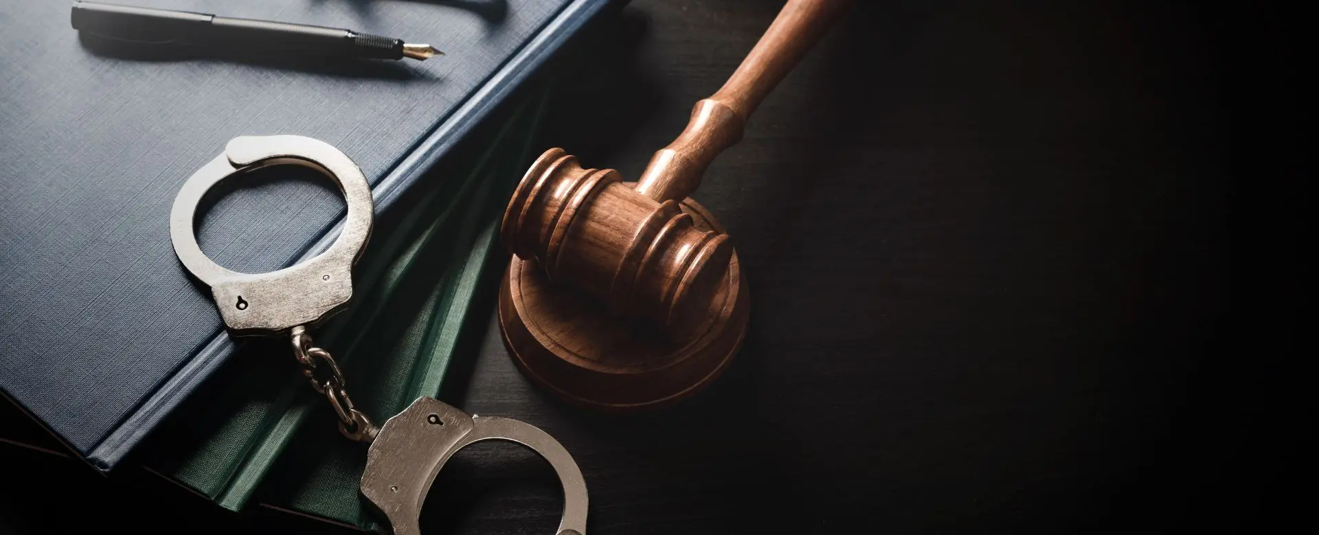 Ceza Hukuku Nedir - Hero Section Arka Plan