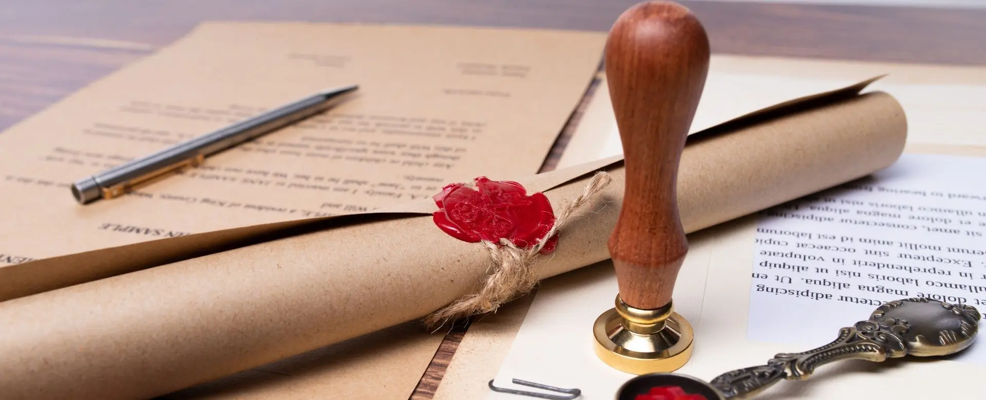 Miras Hukuku Nedir - Hero Section Arka Plan